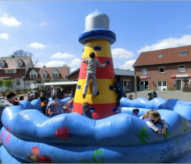 teloeken-event-gmbh-huepfburg-leuchtturm