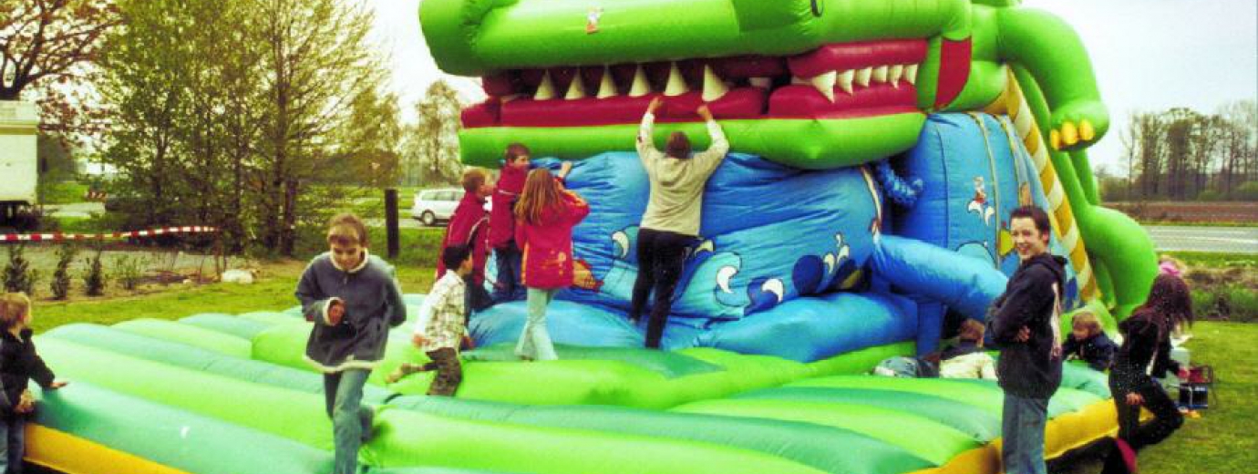 teloeken-event-gmbh-huepfburg-xxl-krokodil2