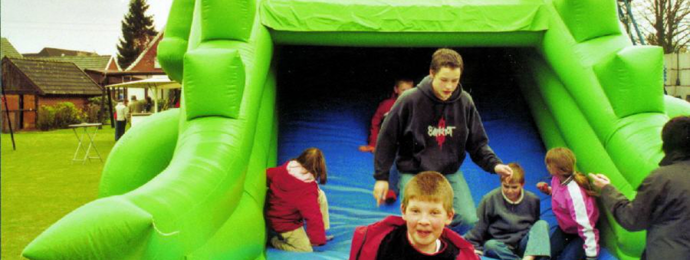 teloeken-event-gmbh-huepfburg-xxl-krokodil