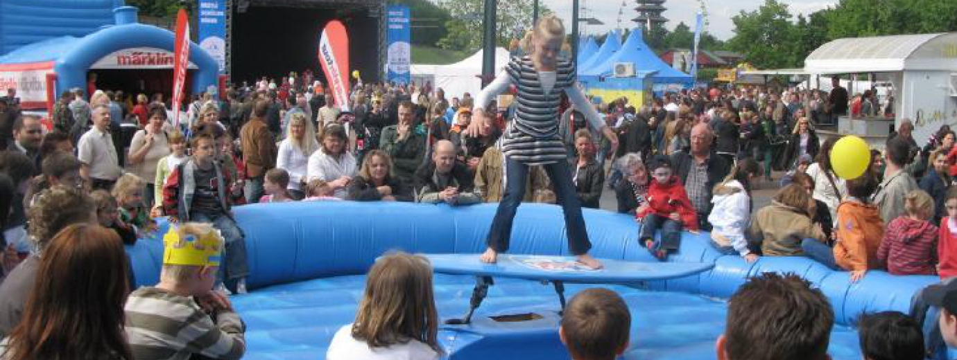 teloeken-event-gmbh-simulator-surfen2